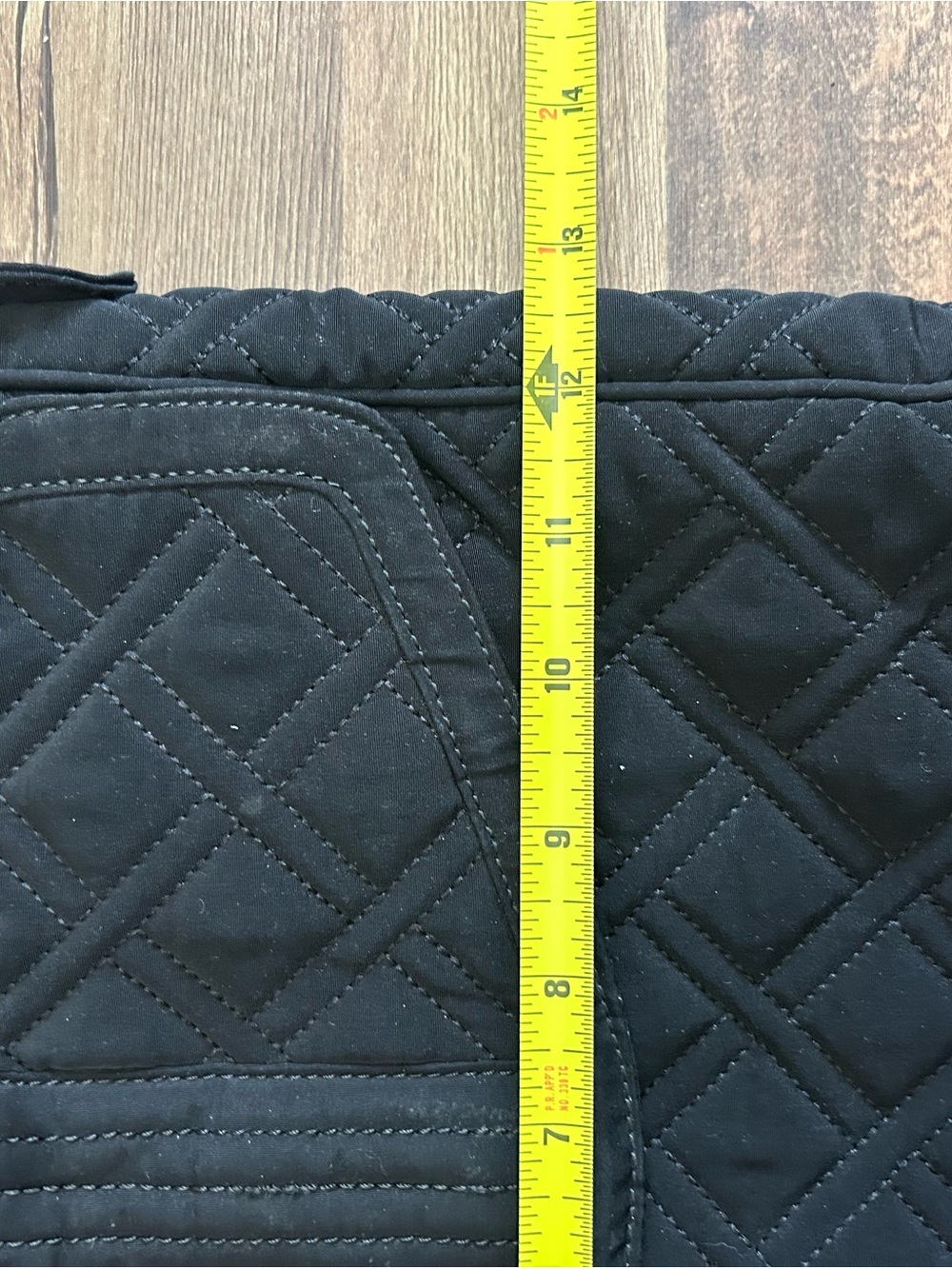Vera Bradley Black Quilted Crossbody/Messenger Bag - Retired Dogwood Lining - Picture 8 of 11